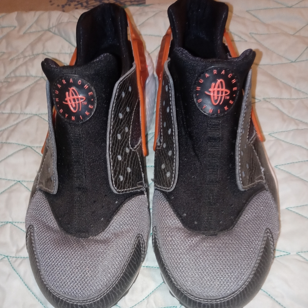 Nike Huarache size 7